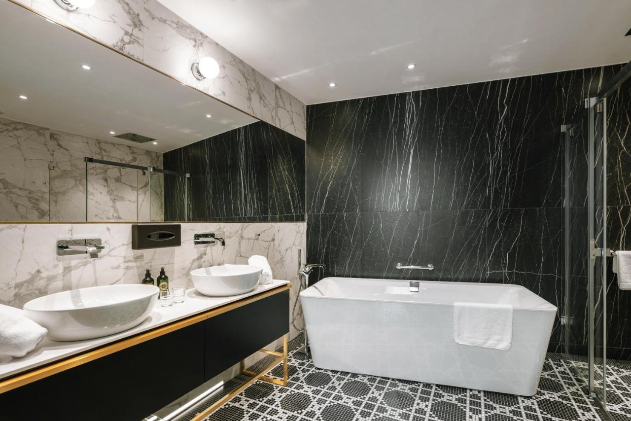 Hotel Ferreus Modern Art Deco Krasków Eksteriør bilde Bathroom