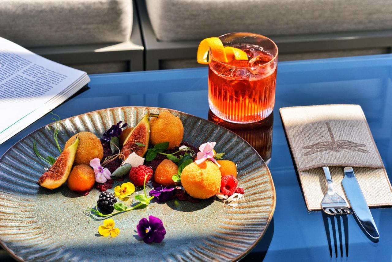 Hotel Ferreus Modern Art Deco Krasków Eksteriør bilde A Negroni cocktail